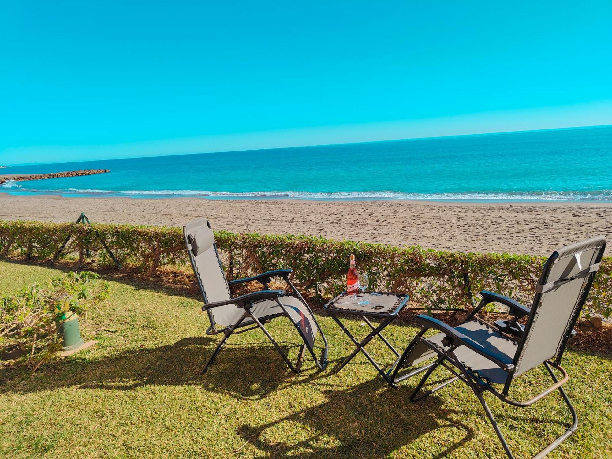 Primera Linea De Playa Naturista Vera Exterior foto